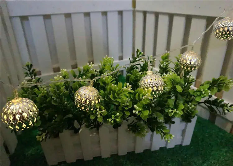 LED Moroccan Metal Sphere Light String
