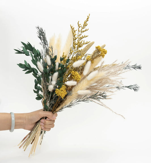 Natural Dried Pampas Grass Bouquet